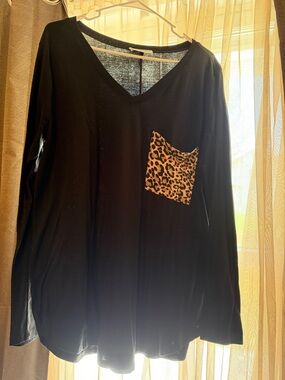 Black V-Neck Long Sleeve Top with Leopard Pocket